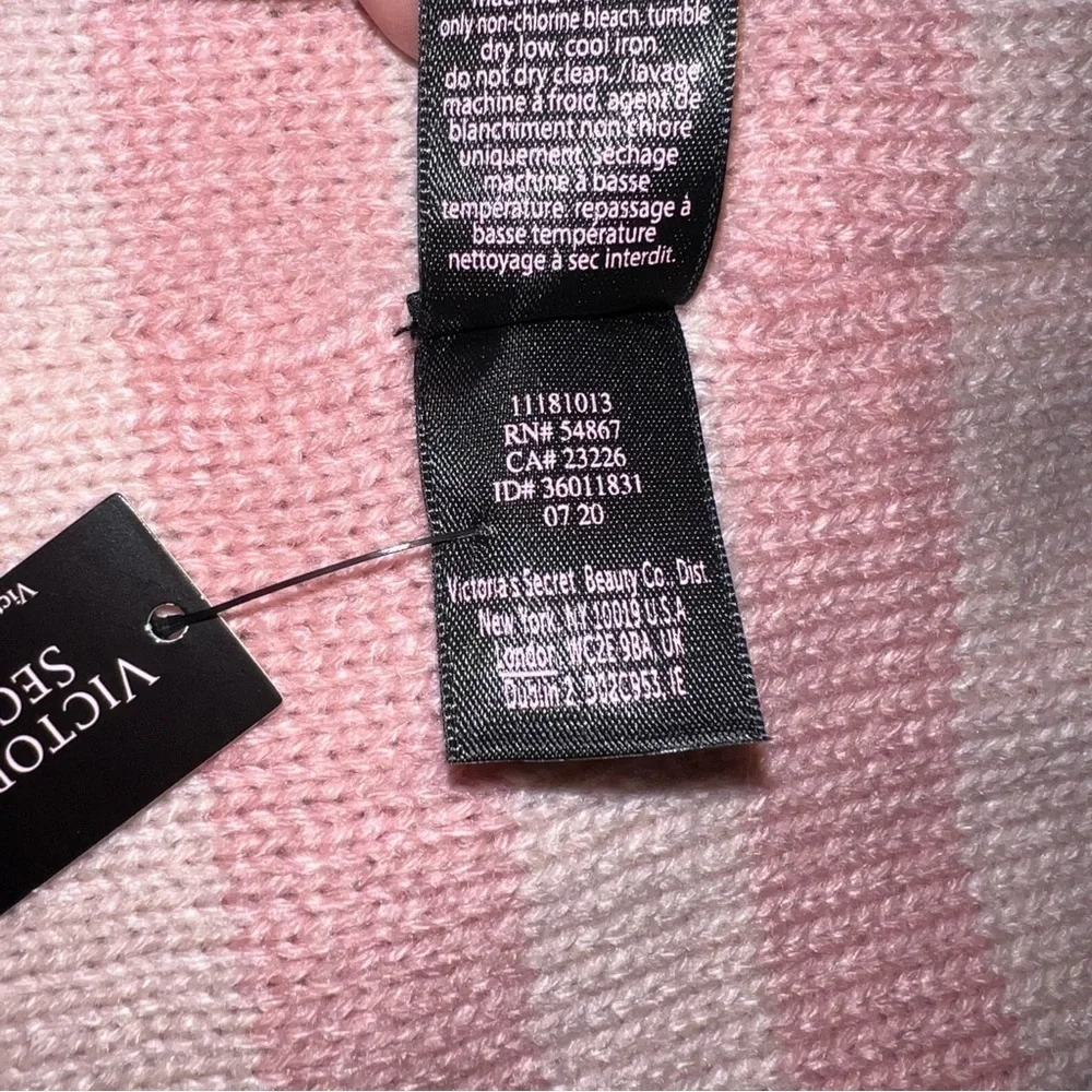 NWT Victoria's Secret Signature Pink and Black Stripe Reversible Beanie